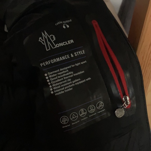 MONCLER - Picture 5 of 8